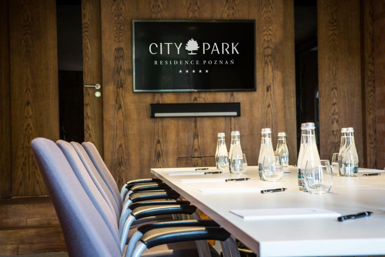 City Park Hotel & Residence Poznan Bagian luar foto Meeting room